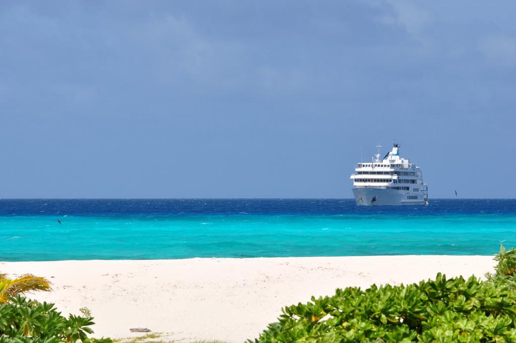 Captain Cook Cruises Fiji Hotel Denarau Island Exterior photo